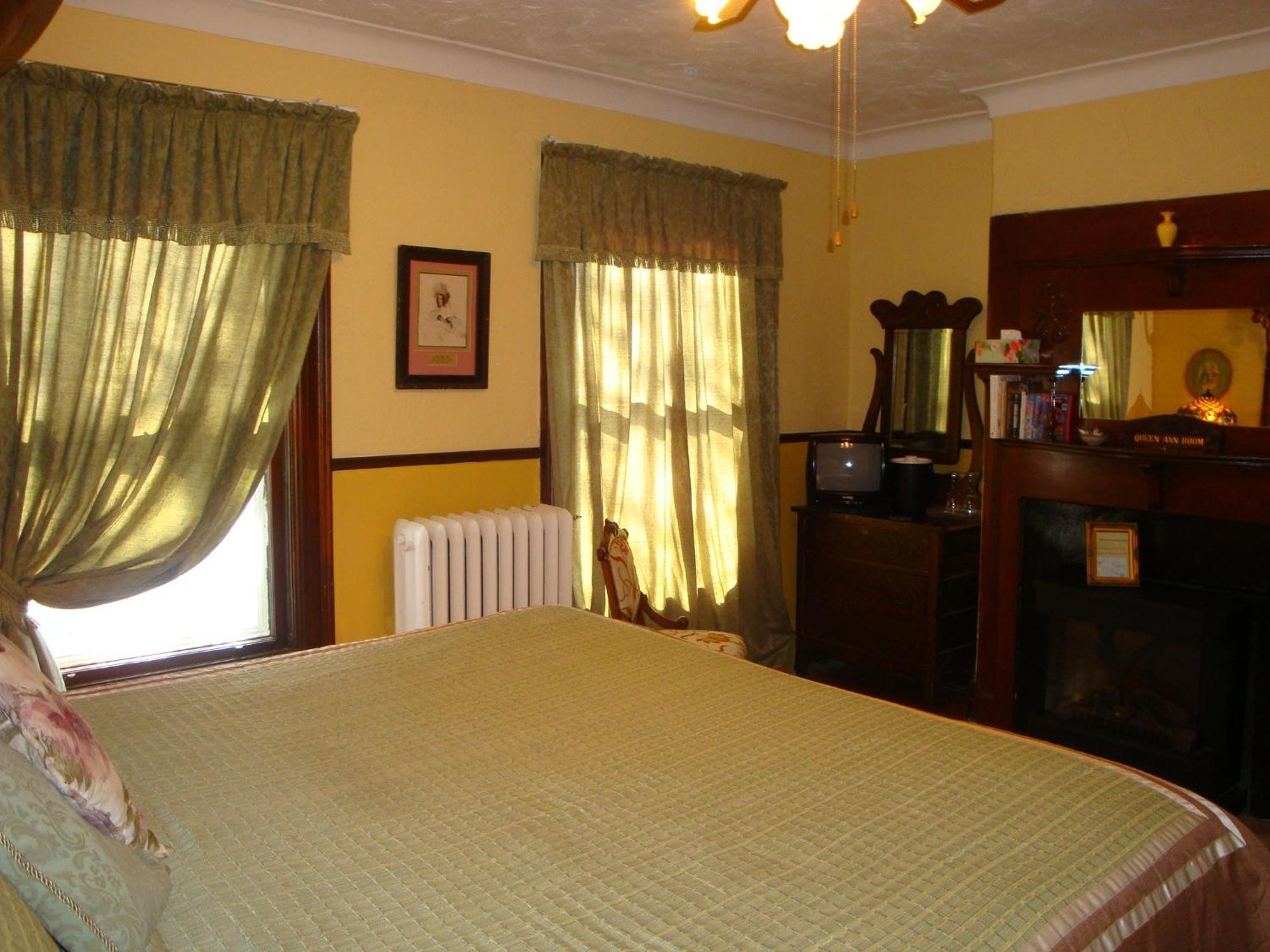 A Night To Remember B & B Niagara Falls Exterior photo